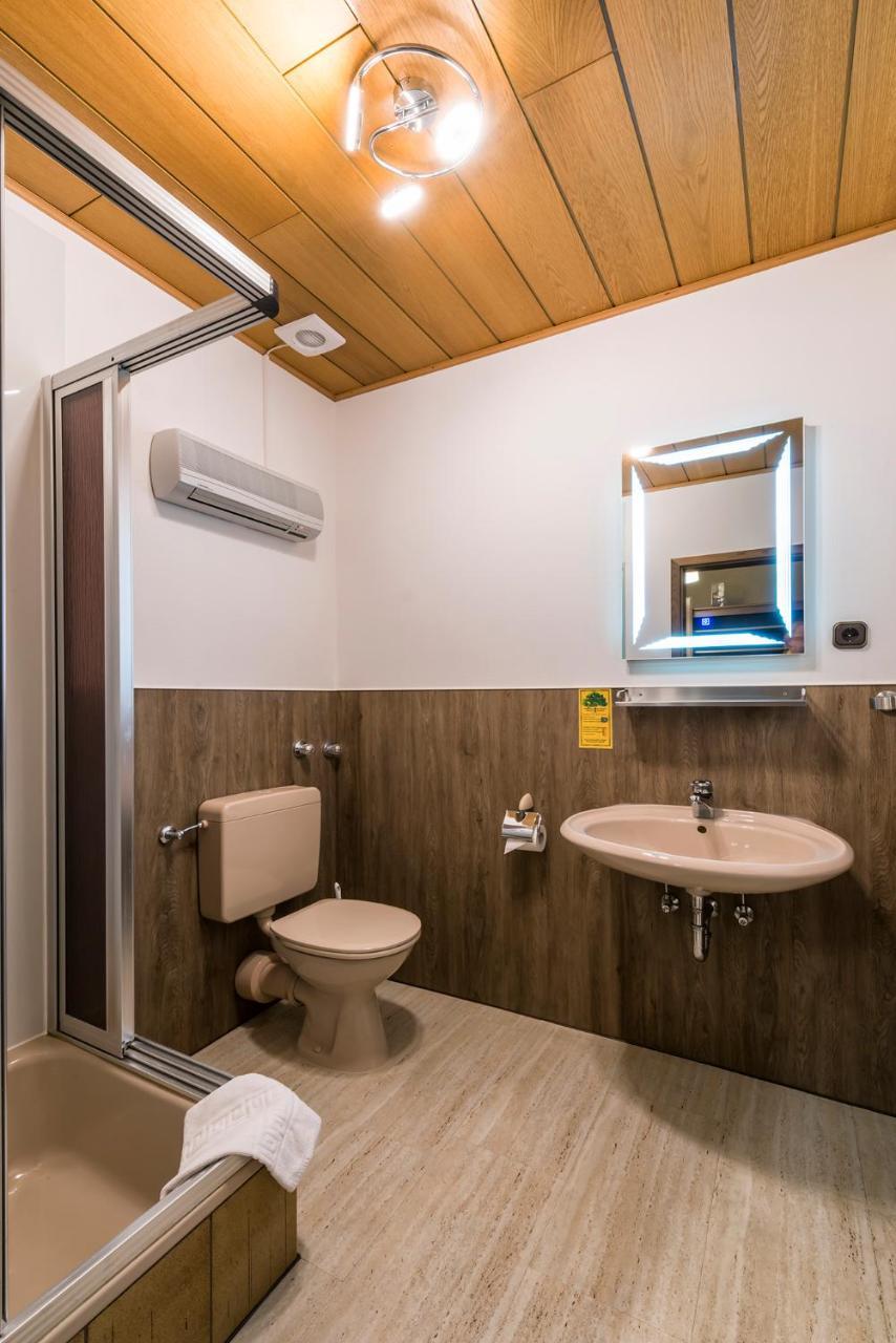 Hotel Es Laemmche Breuberg Dış mekan fotoğraf
